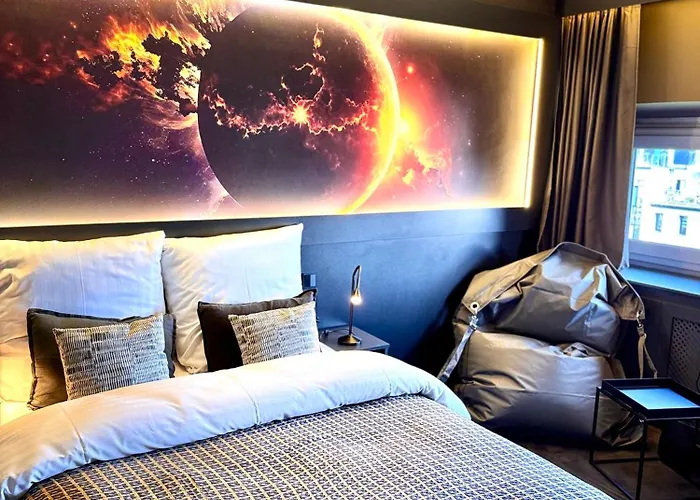 Sleephotels Cosmos Hotel *